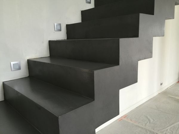 Escalier en béton décoratif